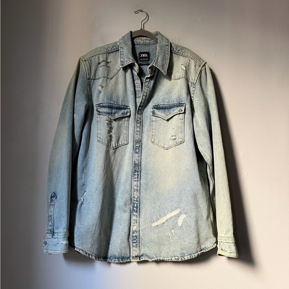 Zara Other - Zara men's light blue distressed denim western-style overshirt size Large